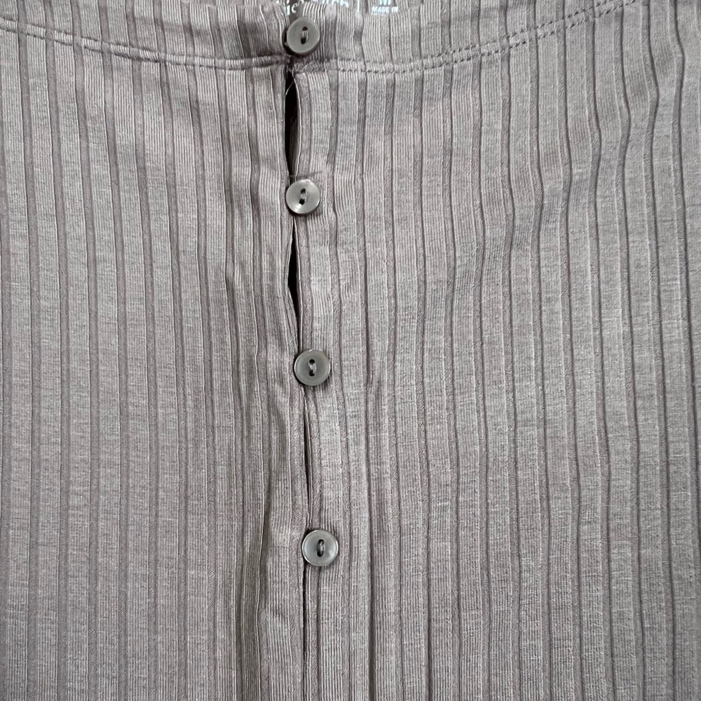 Abercrombie Top - Picture 5 of 5